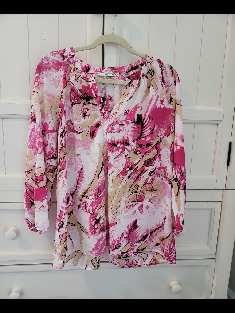 Women's Pink Floral V-Neck Blouse XL, NWT